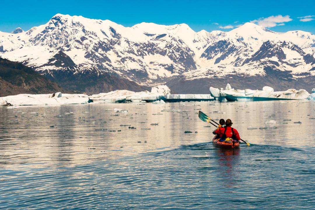 cg_kayaking-with-the-ice.jpg
